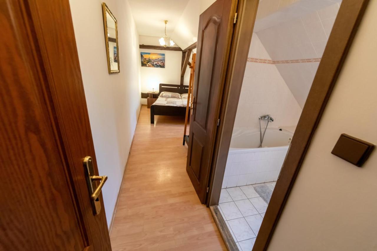 Pension Rosa Cesky Krumlov Ngoại thất bức ảnh