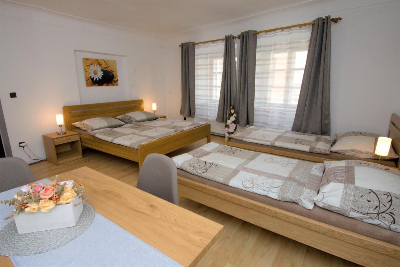 Pension Rosa Cesky Krumlov Ngoại thất bức ảnh